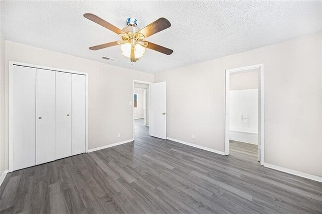 Photo - 1111 W Rundberg Ln