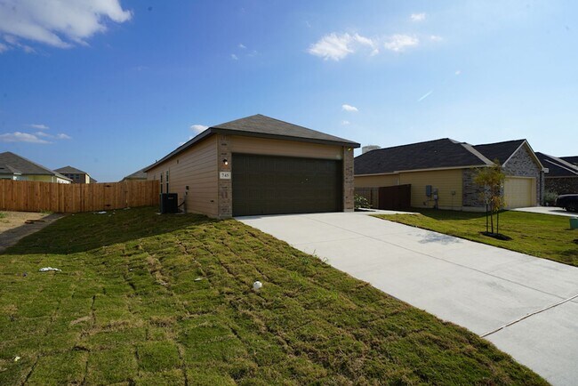 Photo - Beautiful 4-Bedroom Home in New Braunfels, TX! - Realtor Commission: $600