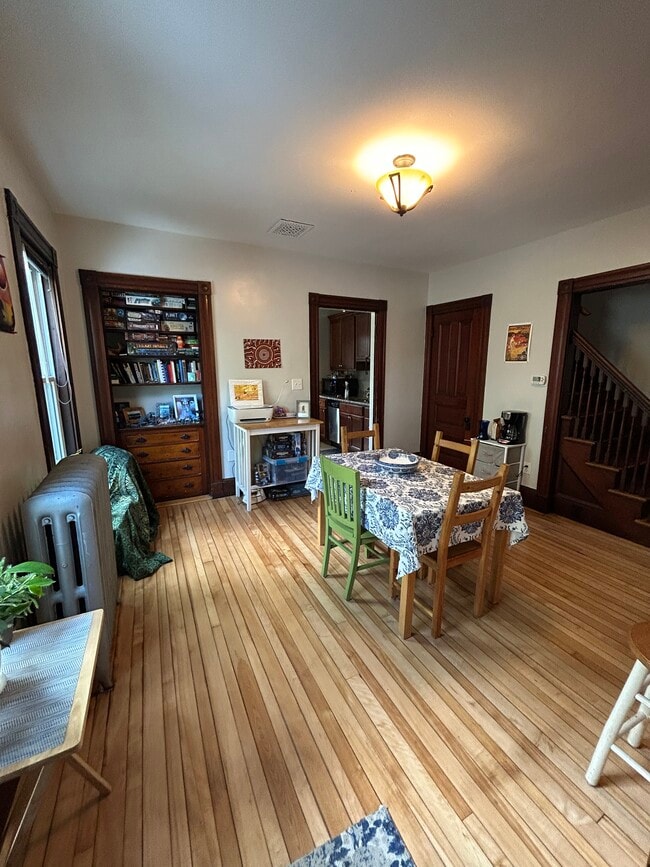 Photo - 109 Warren St