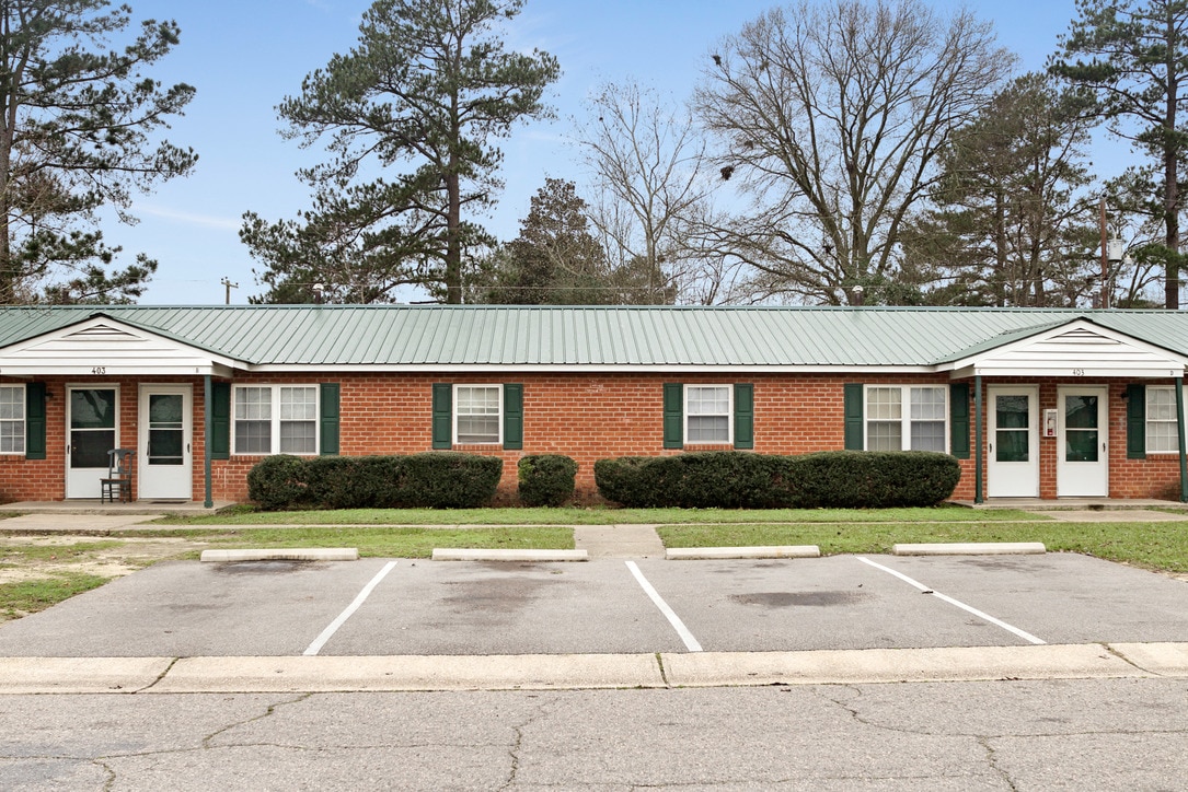 Photo - Laurel Apartments