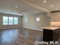 Building Photo - 840 Montauk Hwy Rental