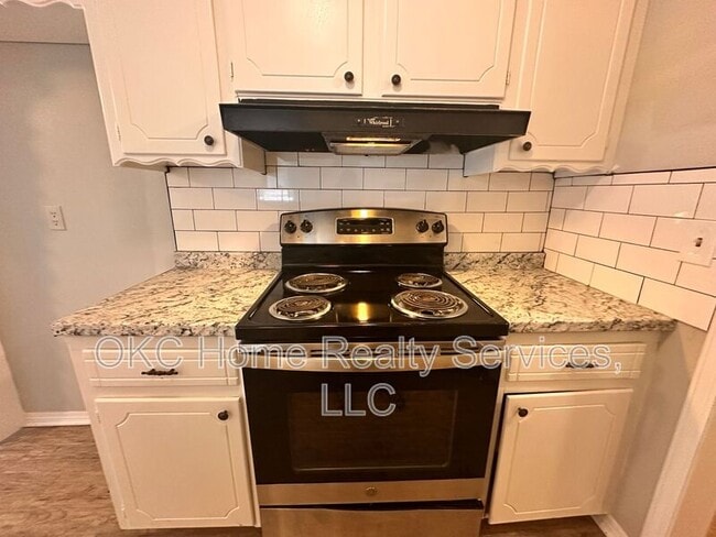 Photo - 9313 NE Stardust Ln