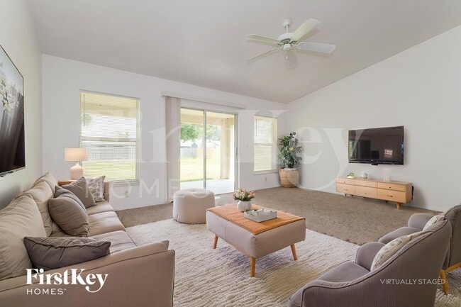 Photo - 2831 SE Hutchings Ave