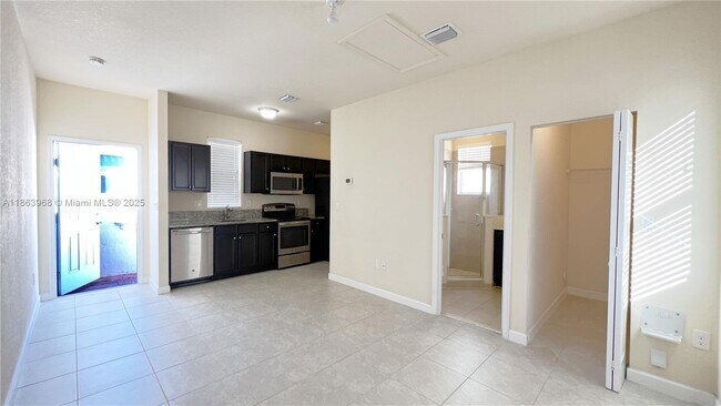 Photo - 17170 SW 93rd St Unit 0