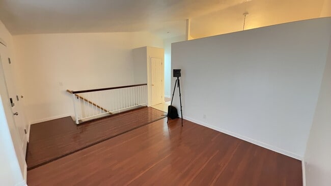 Photo - Beautiful 6 bedroom home!