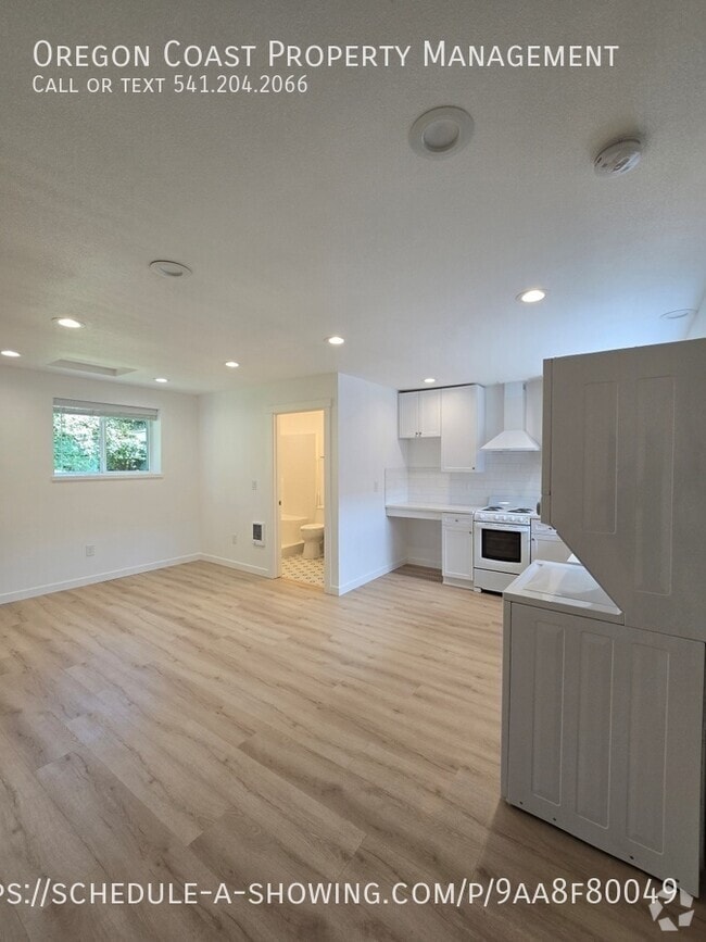 Building Photo - 1529 NE 11th St Rental