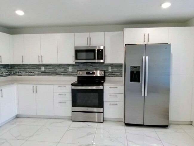 Photo - 25810 SW 144th Ave