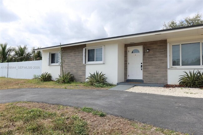 Building Photo - 27684 SW 163rd Ct