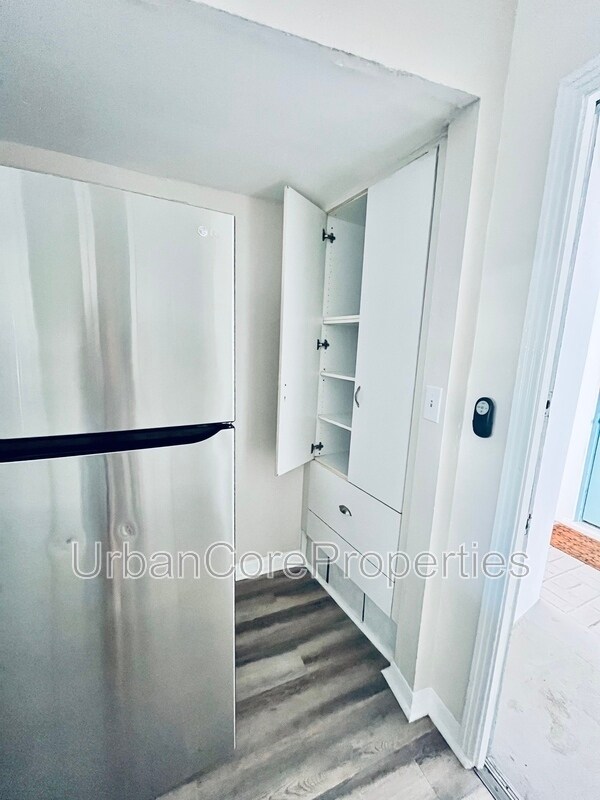 Photo - 1023 Locust St NE Unit #5