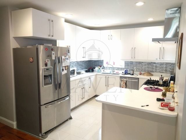 Building Photo - 66-66 Winchester St Rental