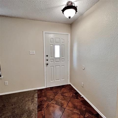 Photo - 6614 Swainson Trail