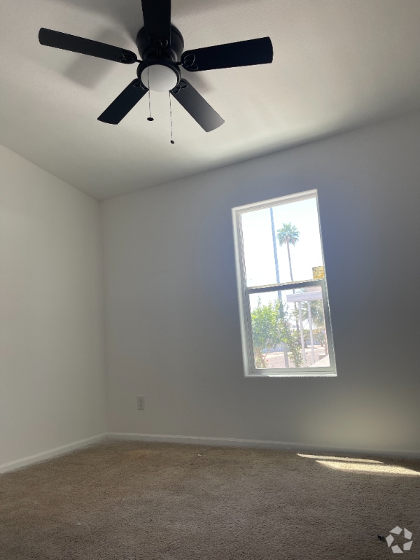 Building Photo - 2650 W Union Hills Dr Rental