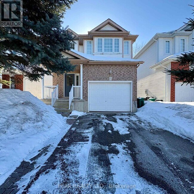 Photo - 629 Violet St