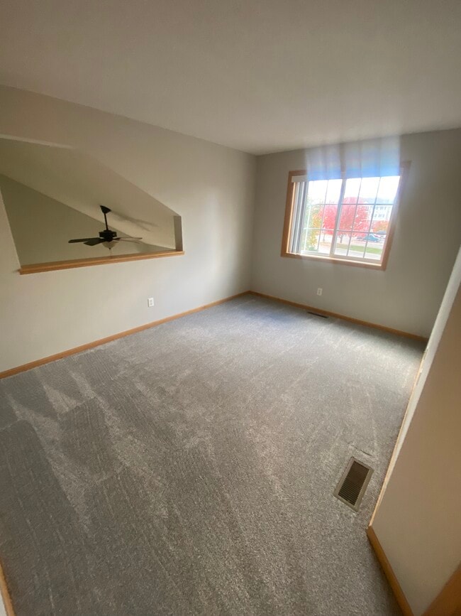 Photo - 2444 Yellowstone Dr