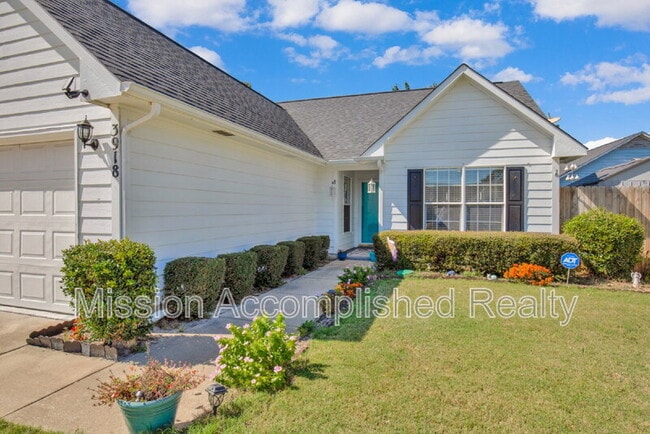 Photo - 3918 Red Oak Dr