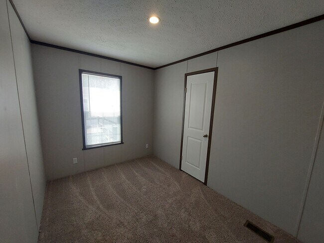 Photo - 105 Delta Dawn Dr