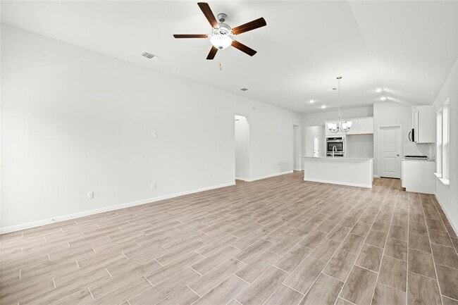 Photo - 329 Bright Star Ln