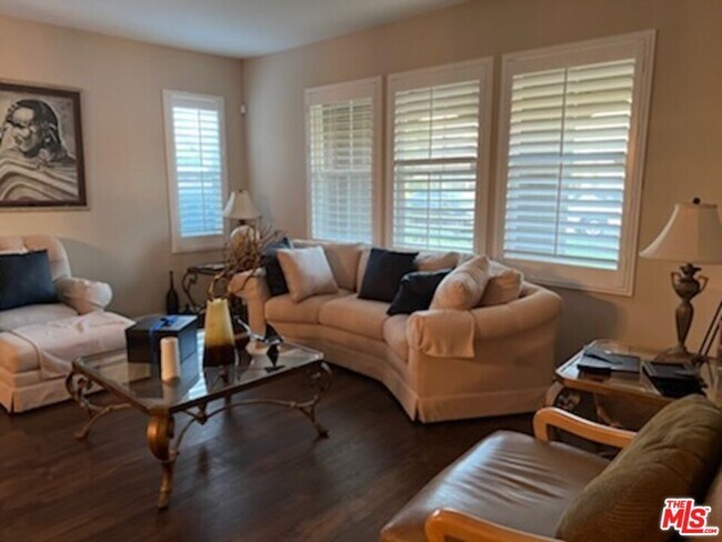 Photo - 874 Ringdahl Cir