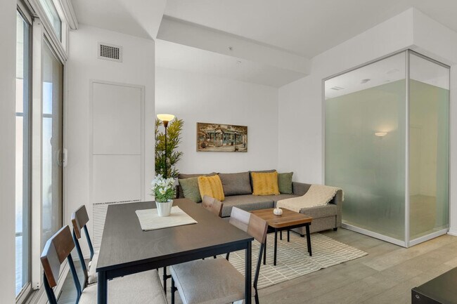 Photo - 251 Jarvis St Unit SI ID1560826P