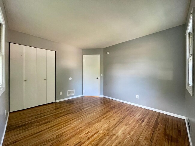 Photo - Amazing 7 Bedroom Single Family Home!