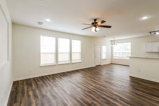 Photo - 29622 Legends Bluff Dr