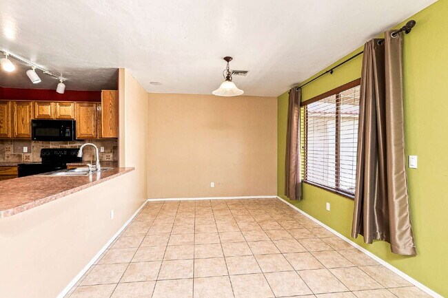 Photo - 2426 W Silverbell Tree Dr