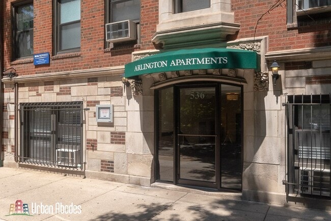 Building Photo - 535 W Arlington Pl Unit A00C