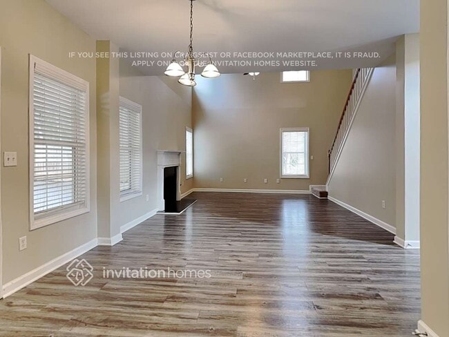 Photo - 3940 Lakeside Blvd