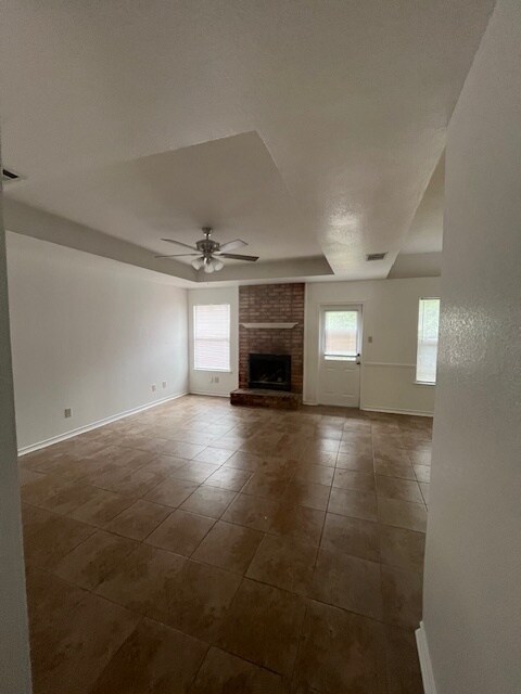 5111 Warwicke Dr