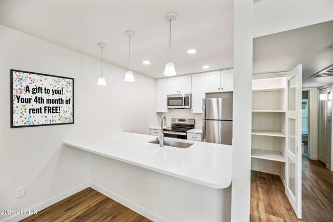 Building Photo - 4139 N 27th St Unit 1