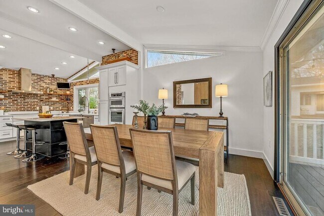 Photo - 1717 Valley Ave