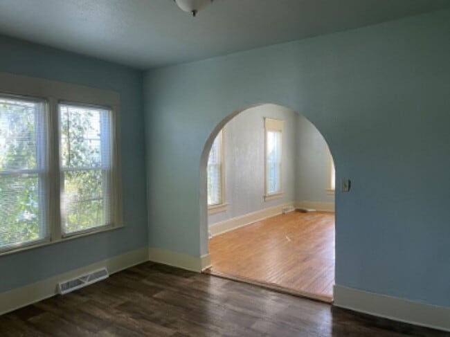 Photo - 406 Naymut St Unidad Lower