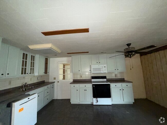 Building Photo - 2208 S 5th St Rental