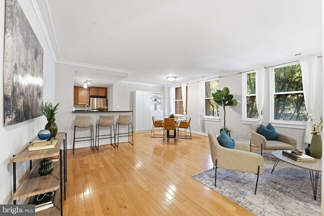 14 S Street NE Unit 201