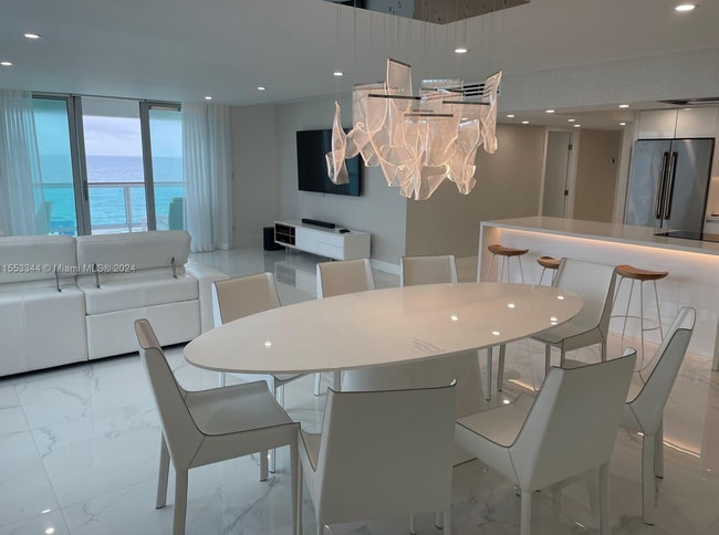 5151 Collins Ave Unit 1527