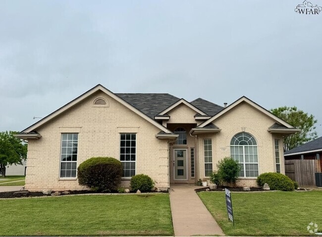 Building Photo - 5510 Long Leaf Dr Rental
