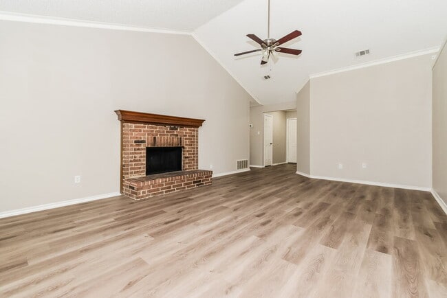 Photo - 117 Brockway Dr