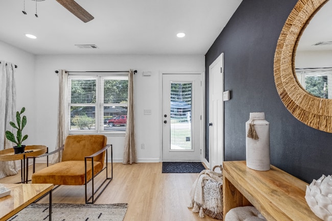 Photo - 2933 Cloverhurst Dr