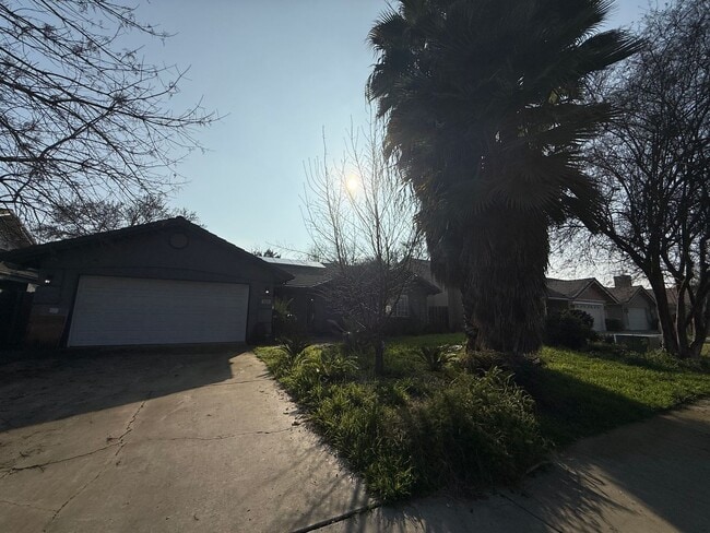 Photo - 3 bedrooms, 2 full bathrooms single-story home located in the heart of Visalia, CA.