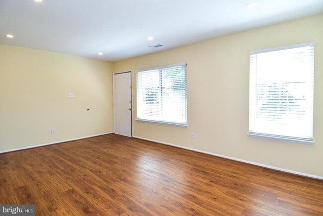 Photo - 1809 Westwind Way