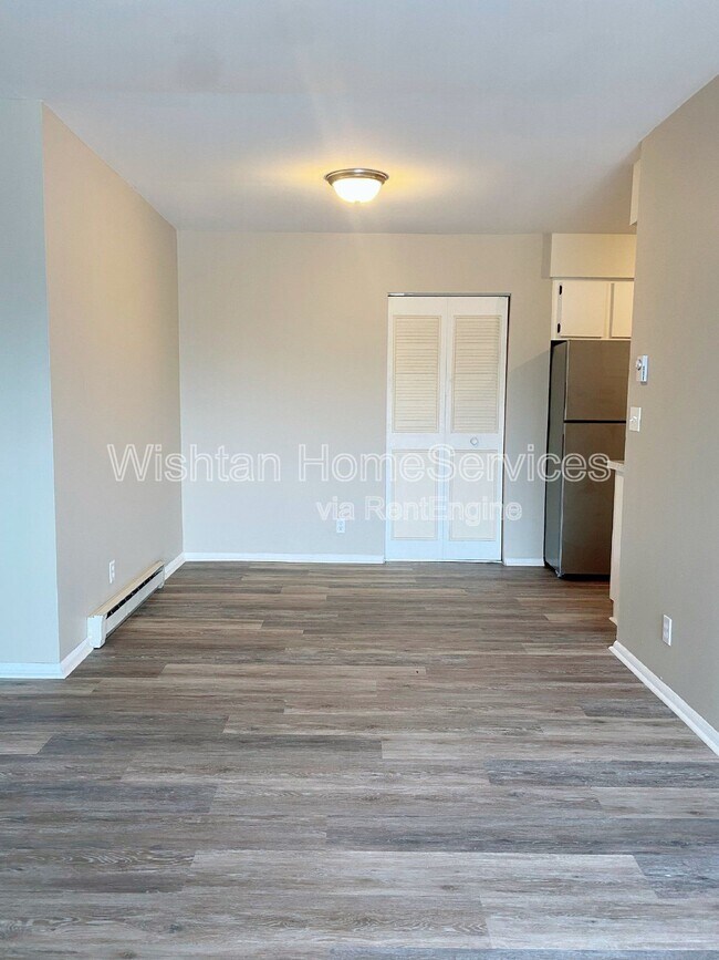 218 Charleston Blvd Unit 1