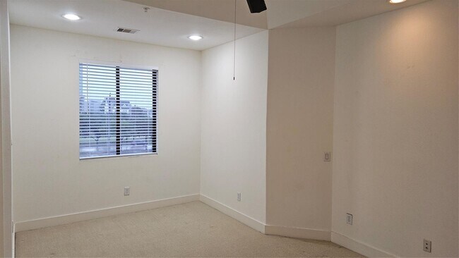 Photo - 2301 Camden Dr