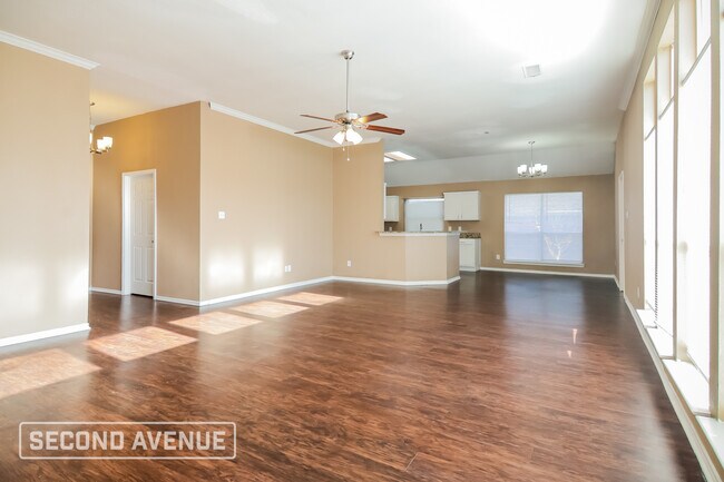 Photo - 616 Elm Falls Pl