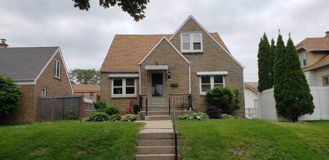 Front of Home - 2331 S 59th St House