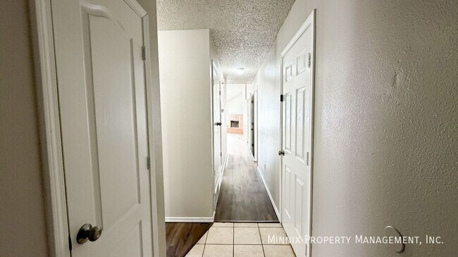 Photo - 9702 Ave. U-B Unit B