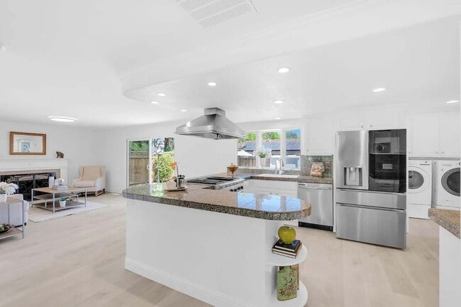 Photo - 6332 McAbee Rd