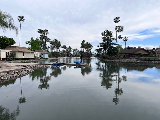 Building Photo - Lakeside living on Greenhaven, Sparkling Pool and covered parking