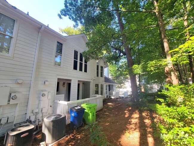 Photo - 3813 Carnegie Ln