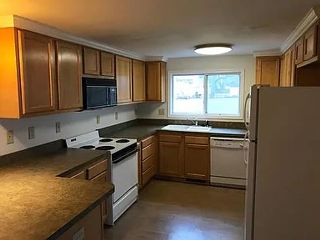 Photo - Section 8 Approved | Charming 3 Bed / 1 Bath Home in Lansing