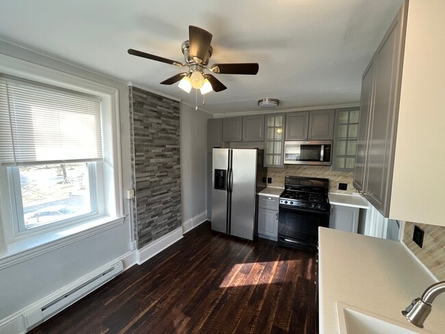 Photo - 626 Knapp Rd Unidad 2